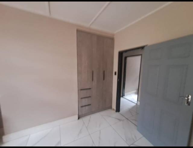 7 BEDROOM HOUSE FOR SALE IN SASOLBURG EXT 5
